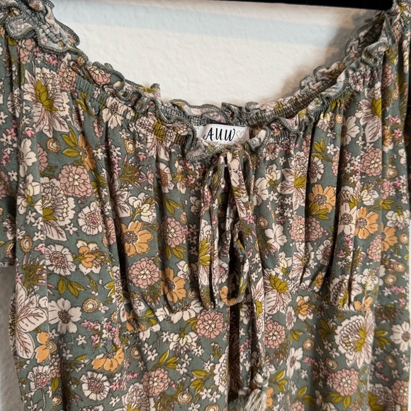 Midi Floral Dress with Small Slit - Picture 3 of 8